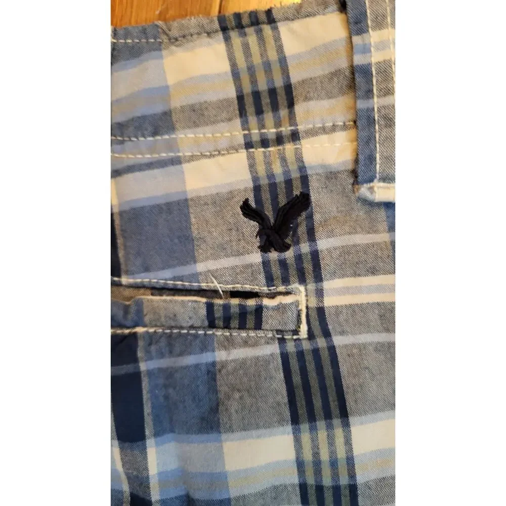 American Eagle Outfitters Shorts Men Size 32 Plaid Multi-Color Blue Plaid